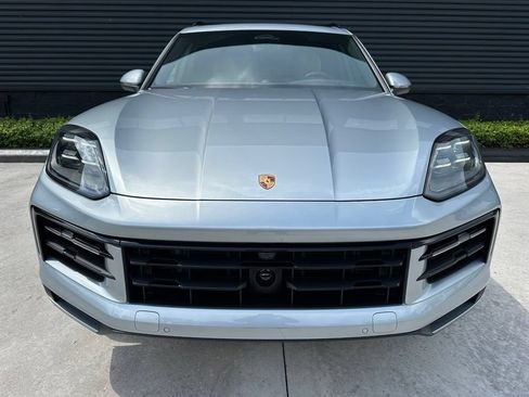 Used 2026 Porsche Cayenne E-Hybrid AWD/4WD image 8