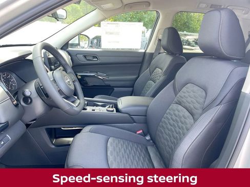 New 2025 Nissan Pathfinder SV w/ Black Appearance Package image 22