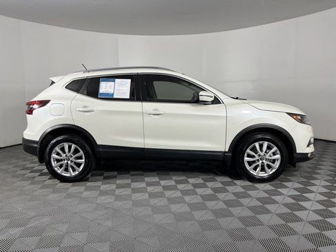 Used 2021 Nissan Rogue Sport SV FWD image 9