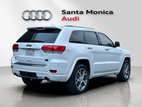 Used 2020 Jeep Grand Cherokee Overland image 2