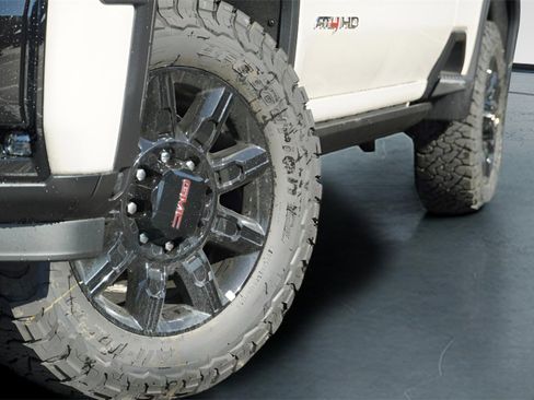 New 2026 GMC Sierra 2500 AT4 w/ AT4 Premium Plus Package image 3