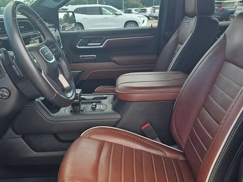 Used 2024 GMC Sierra 1500 Denali Ultimate AWD/4WD image 5