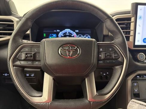 Used 2025 Toyota Tundra Limited AWD/4WD image 69