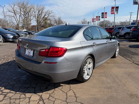 Used 2012 BMW 550i Sedan image 7