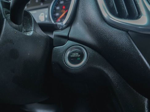 Used 2021 Chevrolet Equinox LT image 13