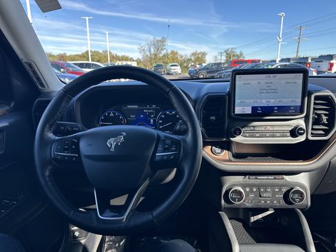 Used 2021 Ford Bronco Sport Outer Banks image 15