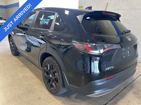 Used 2025 Honda HR-V Sport image 4
