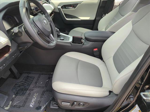 Used 2024 Toyota RAV4 Limited AWD/4WD image 16