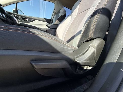 Used 2023 Subaru Crosstrek 2.0i Premium AWD/4WD image 12