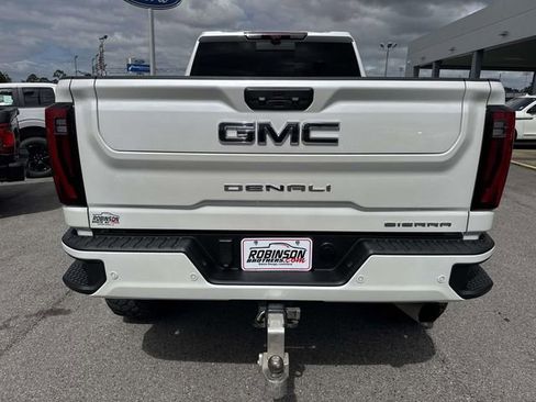 Used 2024 GMC Sierra 2500 Denali Ultimate image 6