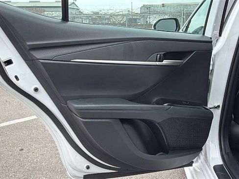 Used 2025 Toyota Camry SE image 33