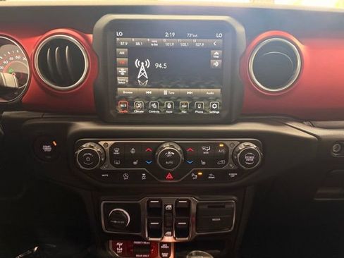 Used 2021 Jeep Gladiator Rubicon AWD/4WD image 35