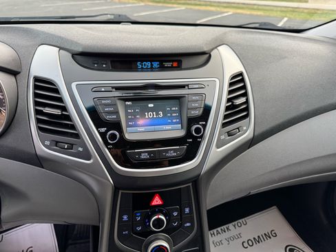 Used 2015 Hyundai Elantra SE w/ Option Group 02 image 34