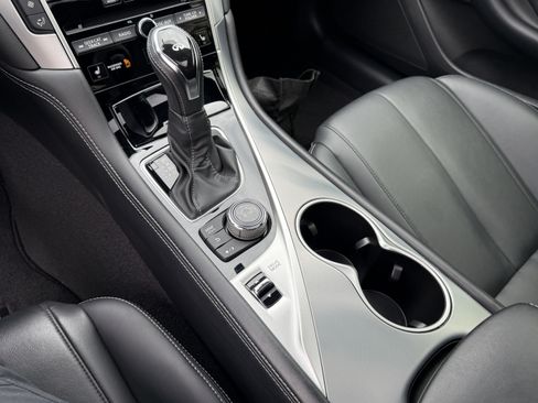 Used 2018 INFINITI Q60 3.0t Luxe w/ Sensory Package 3.0T Luxe image 23