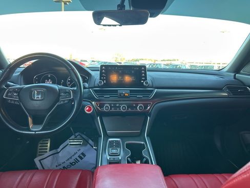 Used 2021 Honda Accord Sport image 12