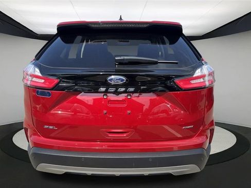 Used 2024 Ford Edge SEL image 6