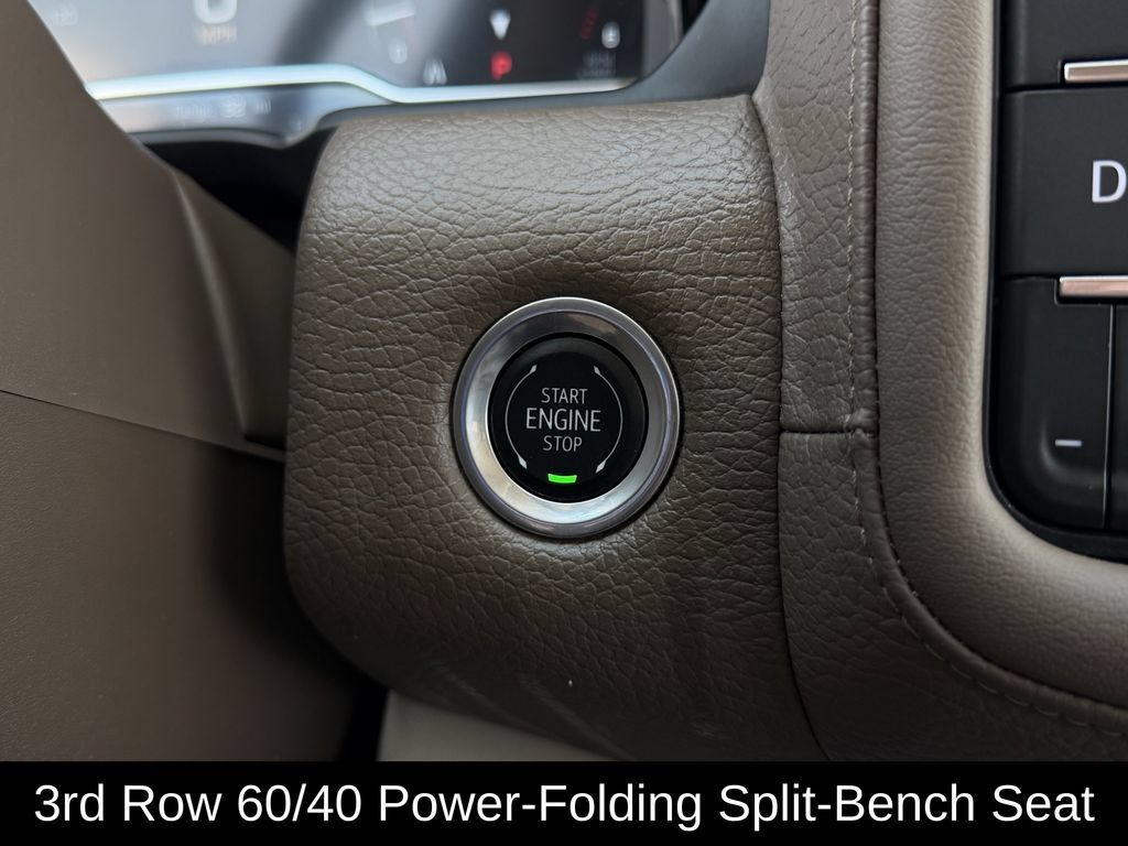 Used 2024 GMC Yukon XL Denali RWD image 28