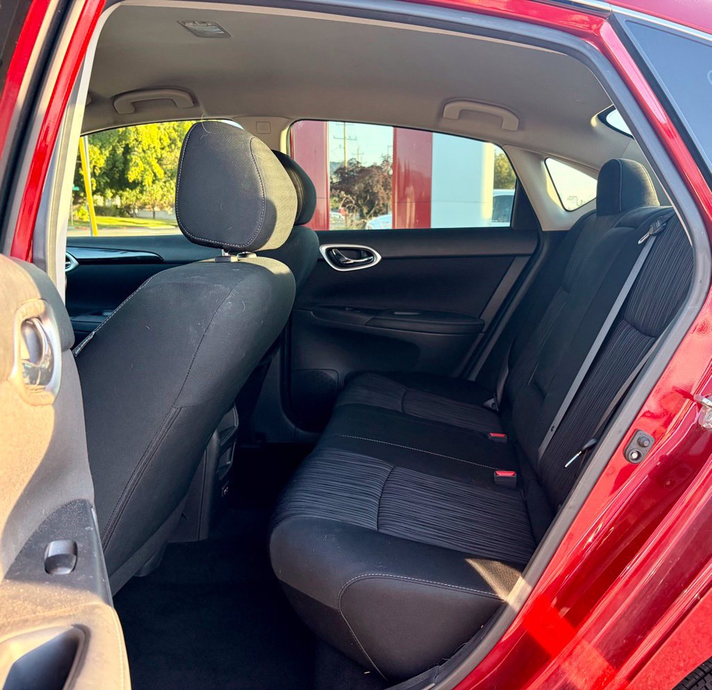 Used 2019 Nissan Sentra SV FWD image 8