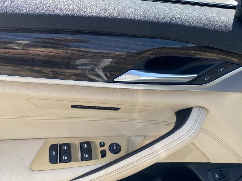 Used 2021 BMW 530i w/ Convenience Package RWD image 19
