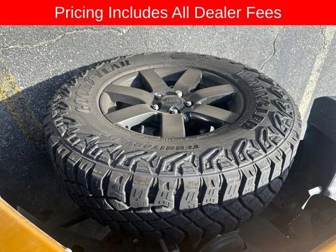 Used 2014 Jeep Wrangler Unlimited Sahara AWD/4WD image 6
