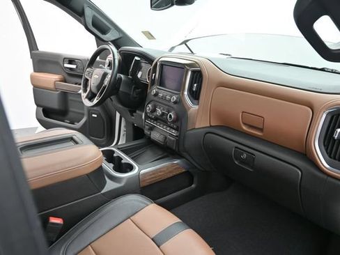 Used 2022 Chevrolet Silverado 1500 High Country AWD/4WD image 31