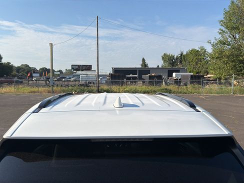 Used 2025 Toyota RAV4 XLE FWD image 26