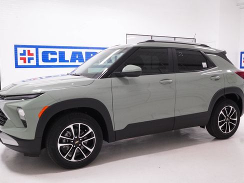 New 2026 Chevrolet TrailBlazer LT w/ Convenience Package FWD image 11