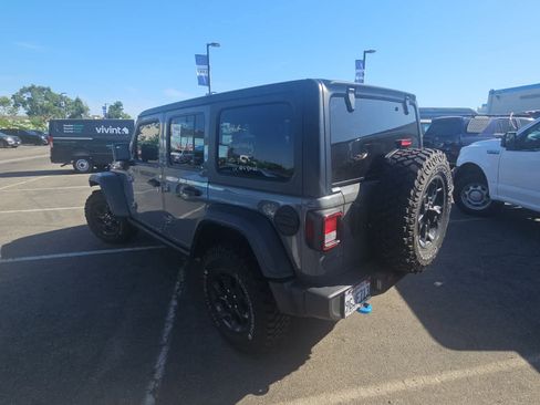 Used 2023 Jeep Wrangler Unlimited w/ 8.4" Radio Group AWD/4WD image 6