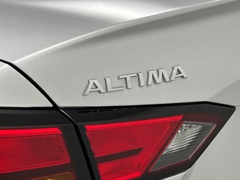 Used 2022 Nissan Altima 2.5 SR image 23