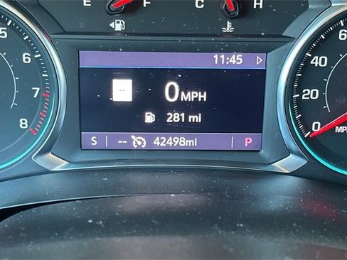 Used 2023 Chevrolet Traverse RS w/ LPO, 'HIT The Road' Package image 35