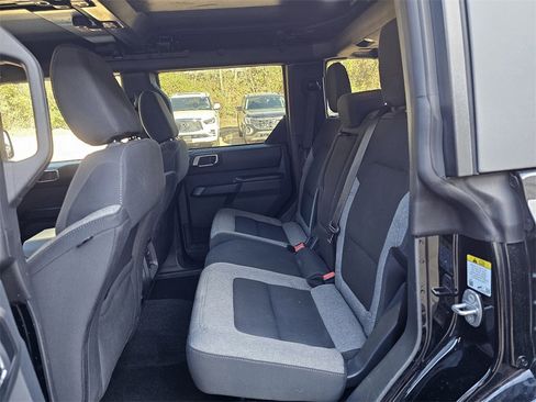 Used 2025 Ford Bronco Big Bend image 16