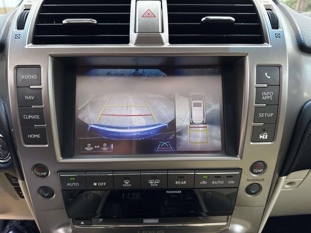 Used 2021 Lexus GX 460 Luxury w/ Off Road Package AWD/4WD image 26