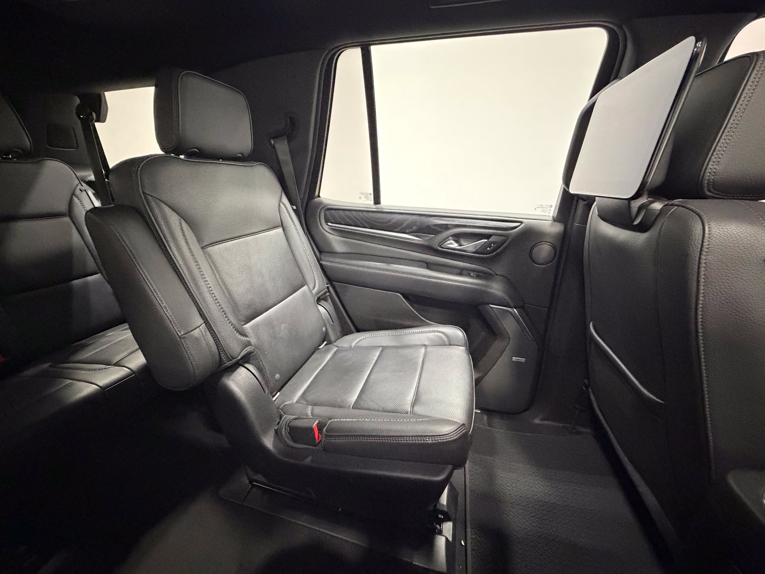 Used 2021 GMC Yukon Denali AWD/4WD image 45