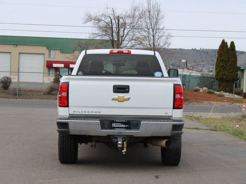 Used 2019 Chevrolet Silverado 2500 LT AWD/4WD image 5