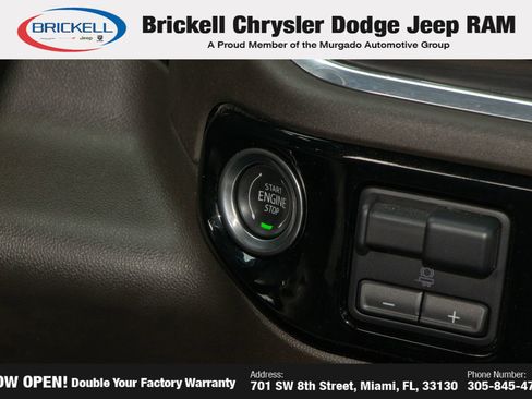 Used 2023 GMC Sierra 1500 SLT w/ SLT Premium Plus Package AWD/4WD image 25