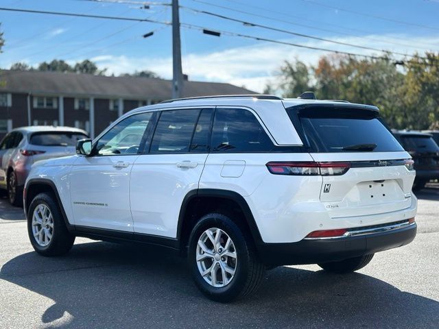 Used 2023 Jeep Grand Cherokee Limited AWD/4WD image 4