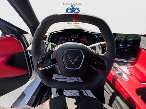 Used 2022 Chevrolet Corvette Stingray Premium Conv w/ Z51 Performance Package RWD image 15