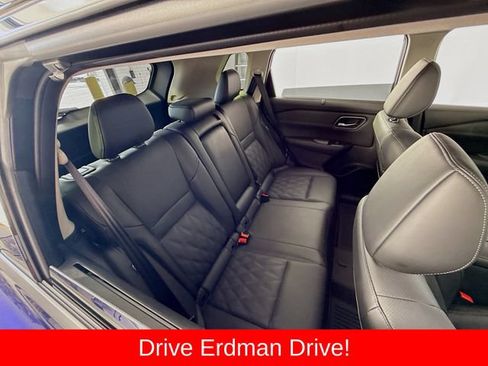 Used 2025 Nissan Rogue Platinum w/ Platinum Premium Package FWD image 27