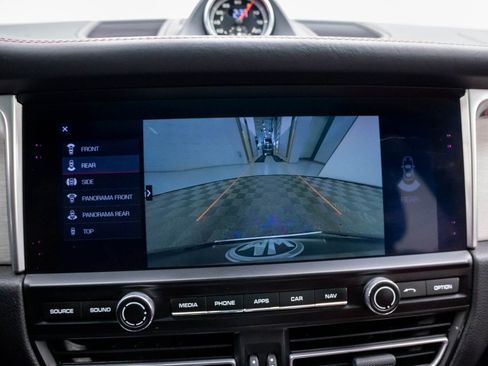 Certified 2021 Porsche Macan Turbo AWD/4WD image 26