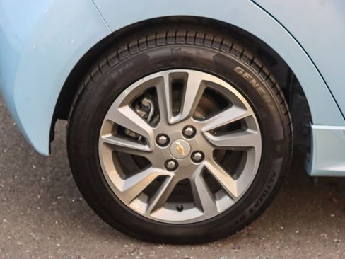 Used 2015 Chevrolet Spark LT image 15