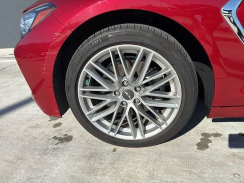 Used 2020 Genesis G70 2.0T AWD/4WD image 8