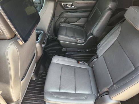 Used 2021 Chevrolet Tahoe Z71 w/ Z71 Off-Road Package image 35