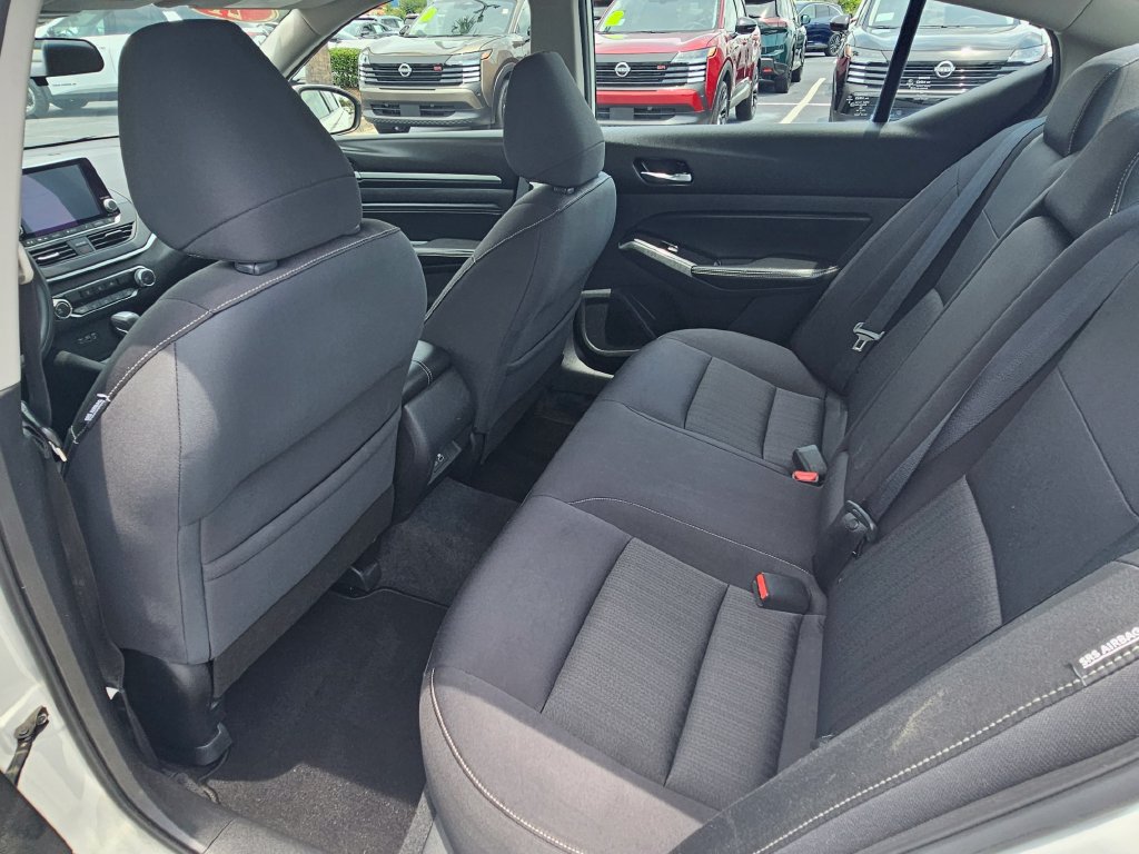 Used 2021 Nissan Altima 2.5 SV FWD image 10