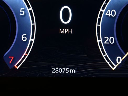 Used 2022 Jeep Grand Cherokee Limited image 24