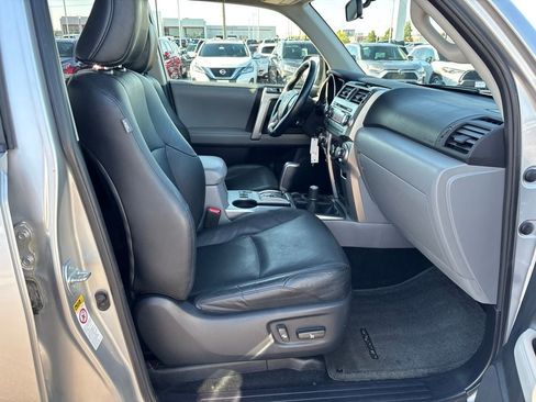 Used 2011 Toyota 4Runner SR5 w/ Premium Pkg w/Leather AWD/4WD image 33