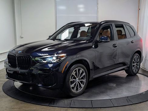 Used 2023 BMW X5 xDrive40i w/ M Sport Package AWD/4WD image 4