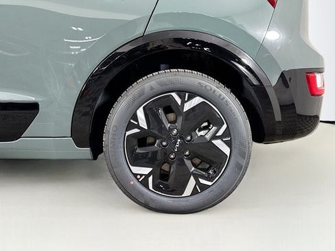 New 2026 Kia Niro Wind w/ Wind Preserve Package FWD image 10