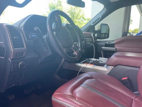 Used 2022 Ford F250 Platinum w/ Tremor Off-Road Package AWD/4WD image 5