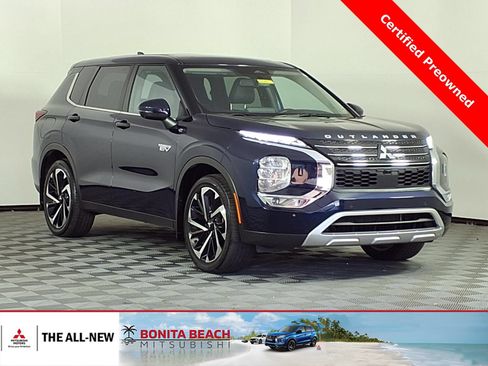 Used 2024 Mitsubishi Outlander SE AWD/4WD image 1