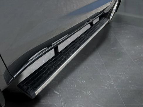 Used 2021 Chevrolet Silverado 1500 LTZ w/ LTZ Premium Package image 39